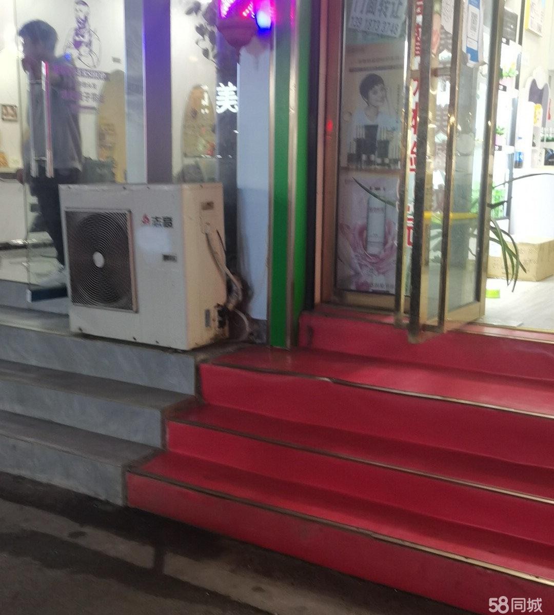 (转让)交通方便，人流量大，,