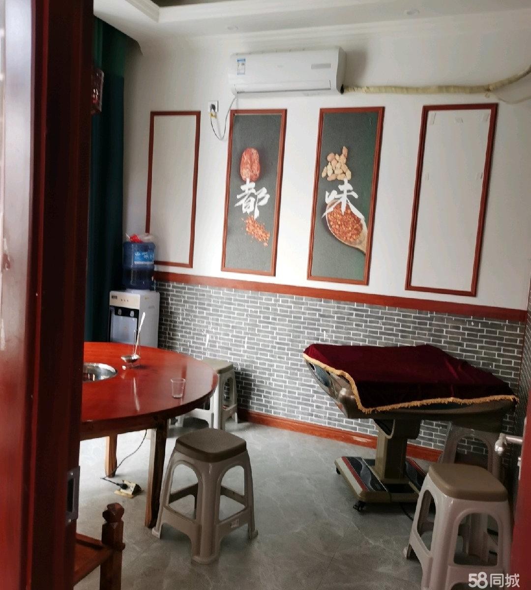 (转让)林达美食街，总面积2 30.2平方所有接手就可以经营
