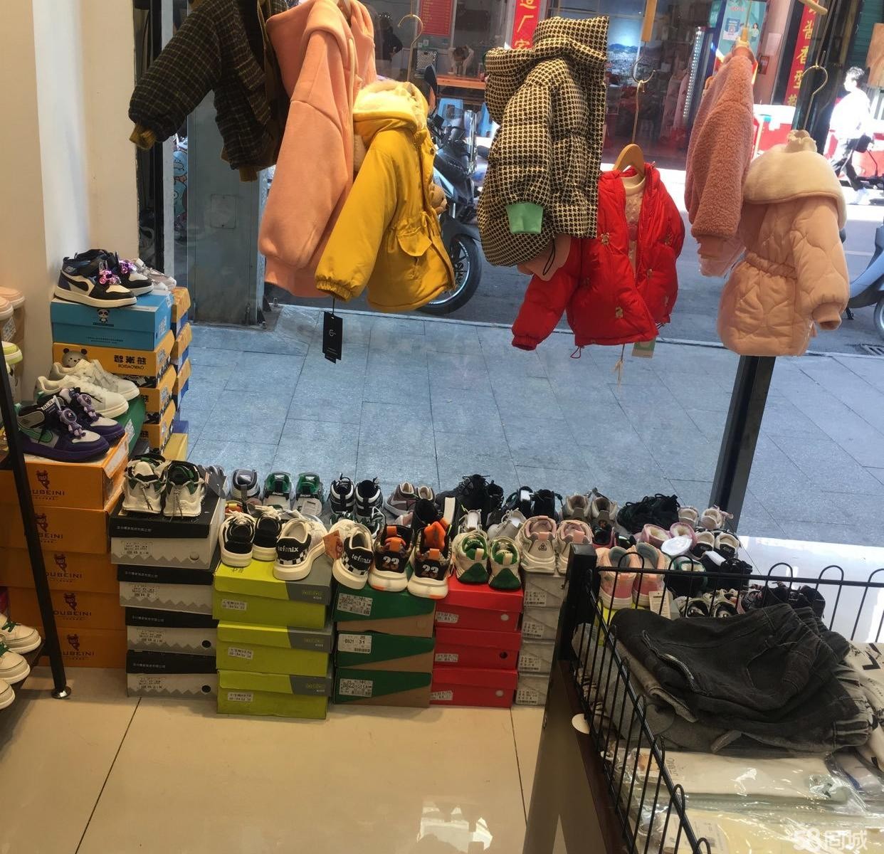 (转让)整店转让，有固定客源，接手可经营