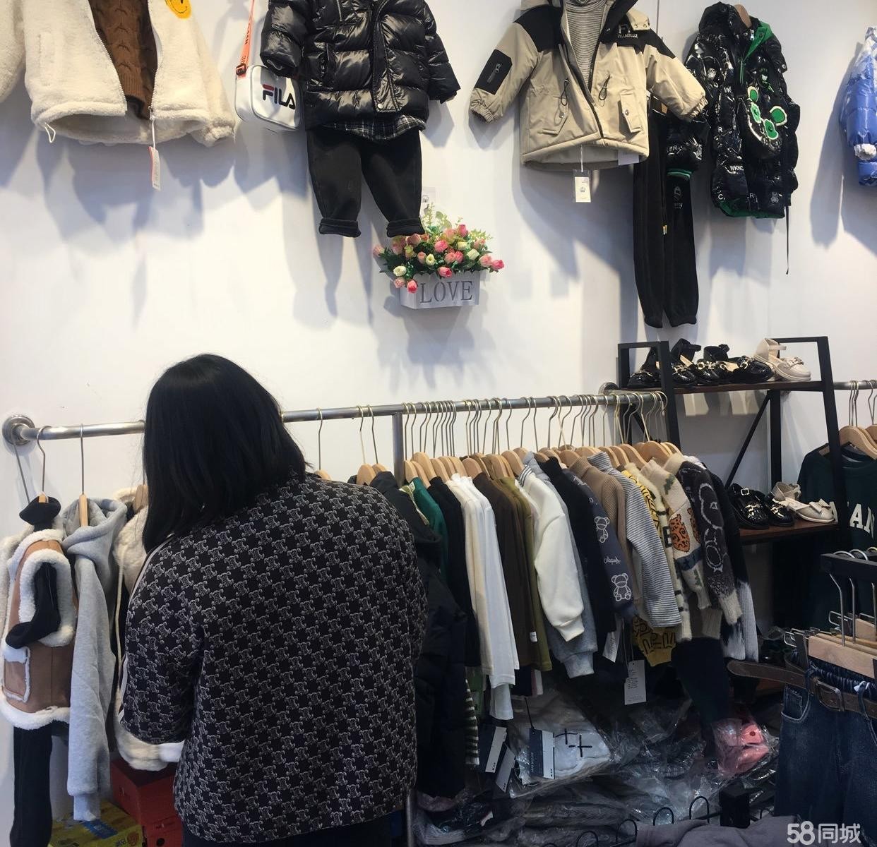 (转让)整店转让，有固定客源，接手可经营