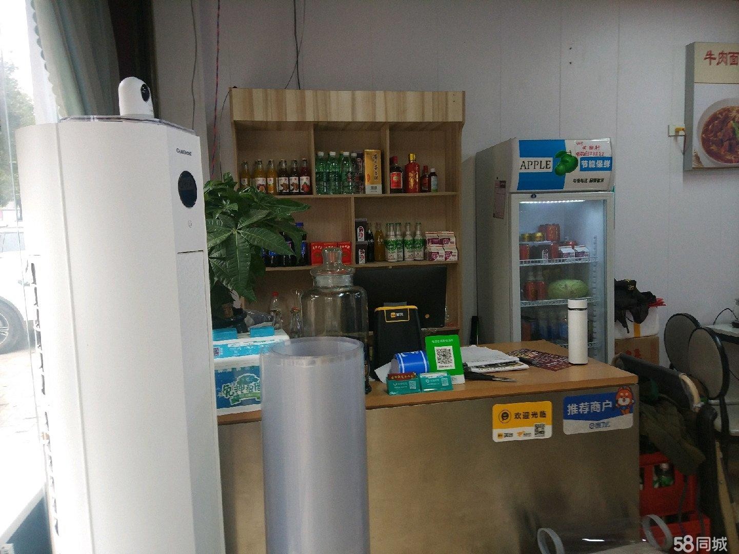(转让)装修好的早餐+火锅店，包房2个，交通方便，就在东欣彩虹城附近