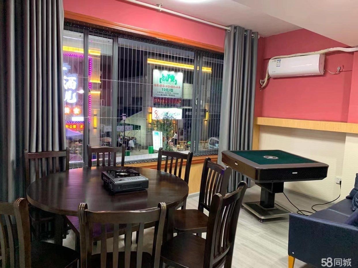 (转让)临街两层新铺，停车方便，到手即可营业。