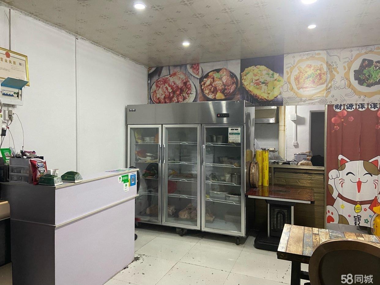 (转让)对于外卖，宵夜来说位置还是不错的，隔壁烤鱼店，烧烤店都还不错