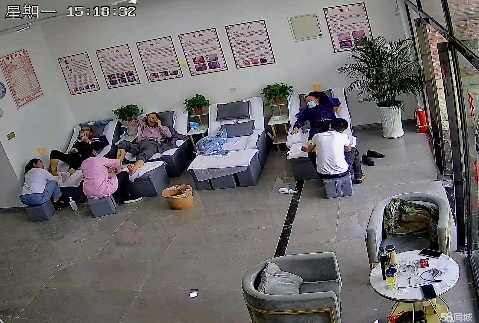 (转让)因本人原因,现忍痛将本店转让，设施齐全,接手就可经营