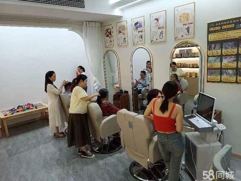 (转让)美的城C区大门口左走- -百米-楼