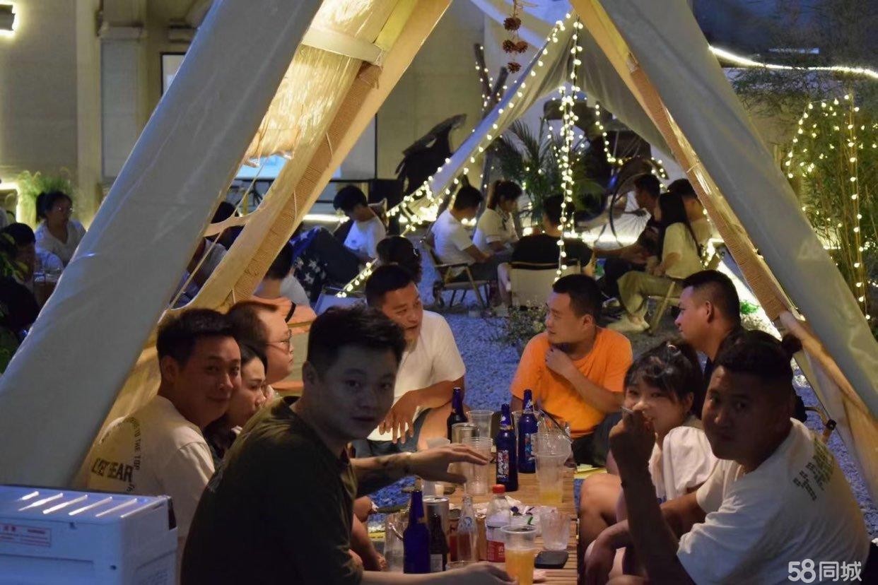 (转让）黔北老街满上，主要经营宵夜小吃，酒水，饮料，
