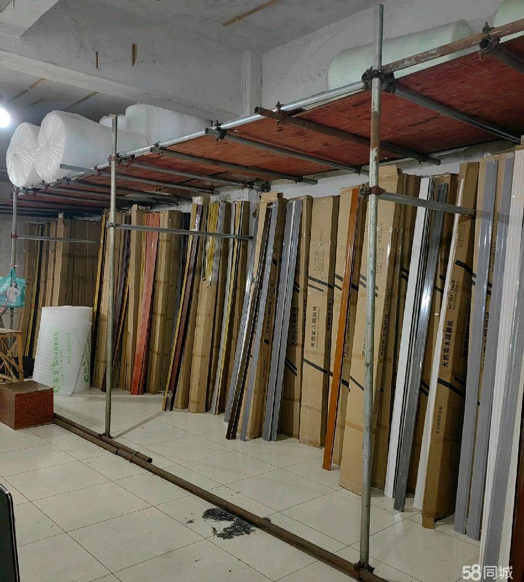 (转让)建材市场内，10年老店。客源稳定