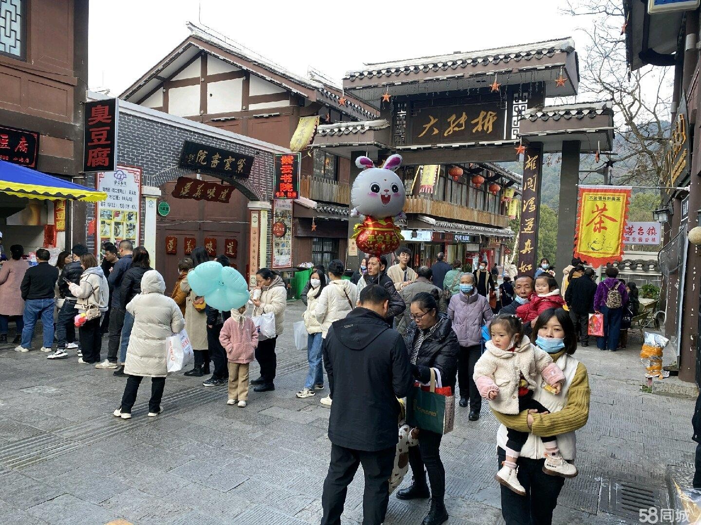 (转让)老城旺铺转让，人流量大，经营无限制