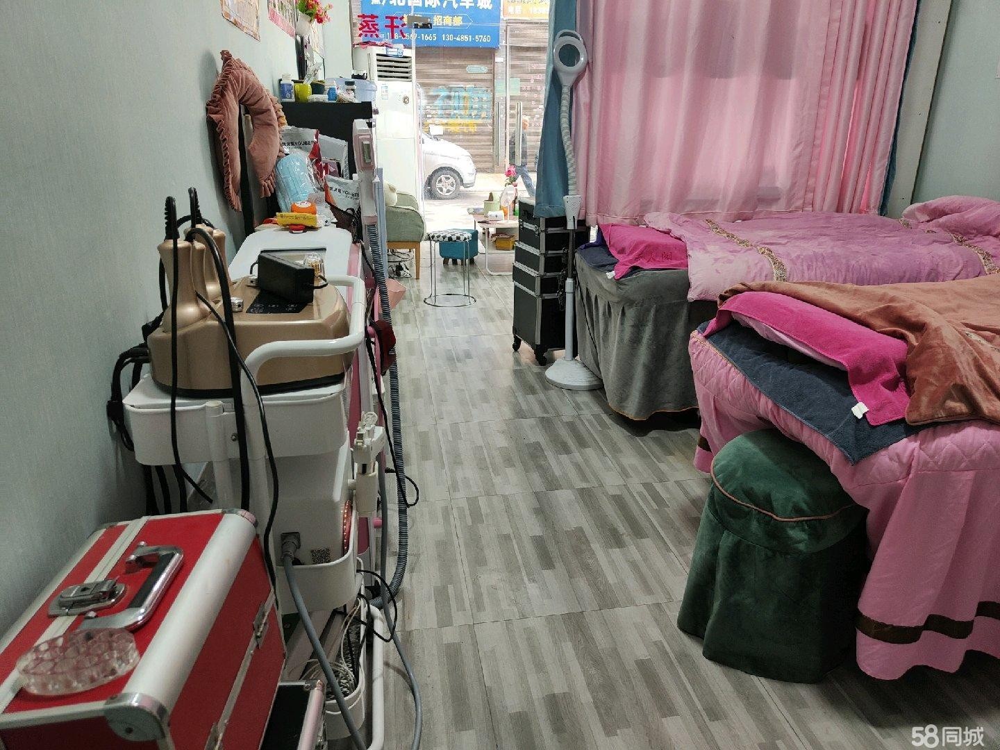 (转让)营业中美容院，客源稳定。