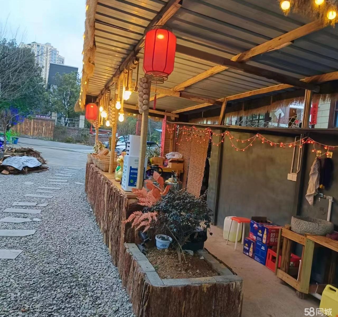 (转让)高老庄全套设施齐全，接手马上可以经营，停车方便,人流量大。