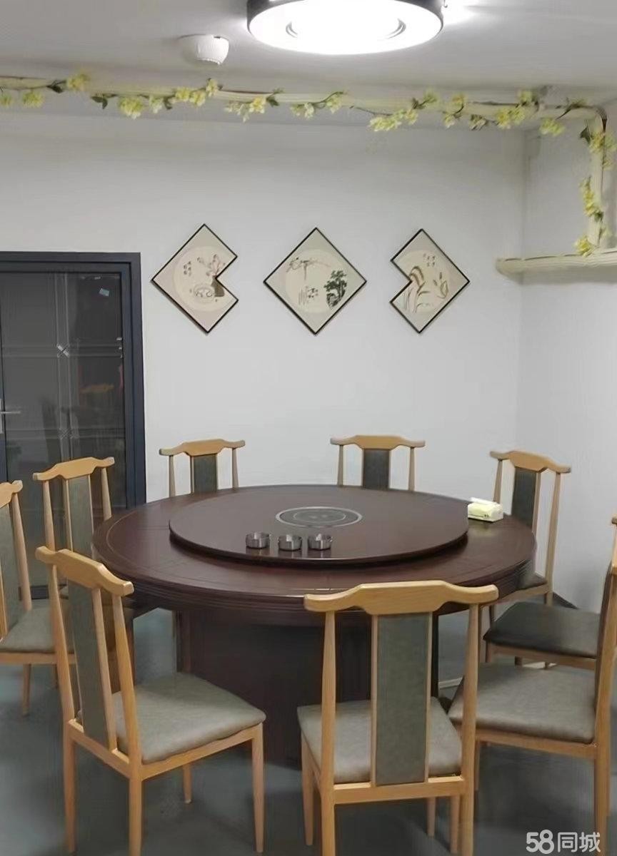 (转让)临街商铺，经营中中餐厅转让接手可经营