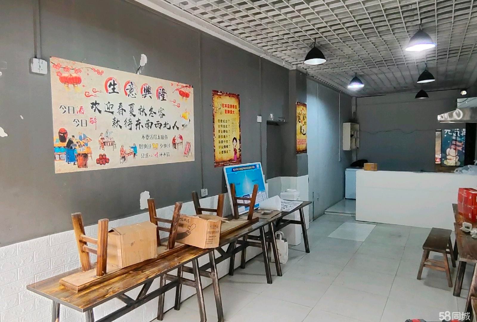 (转让)邻街门店，旁边就是小区门口