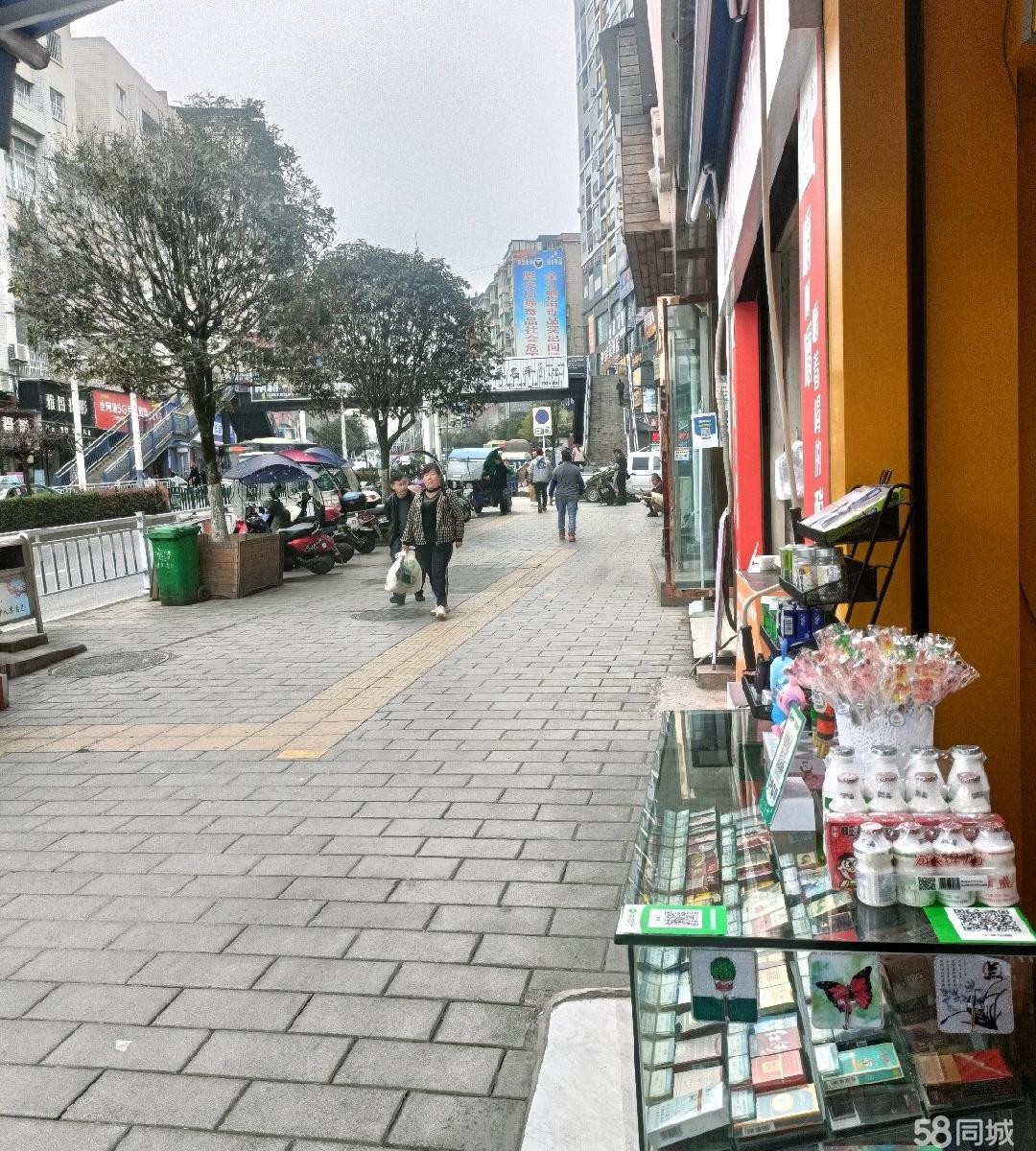 (转让)南门关转盘处，三个门头，两面正街，接手方可营业