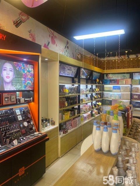 (转让)热水器洗衣机冰箱，家具齐全，店面人流量大逢3.6.9赶集