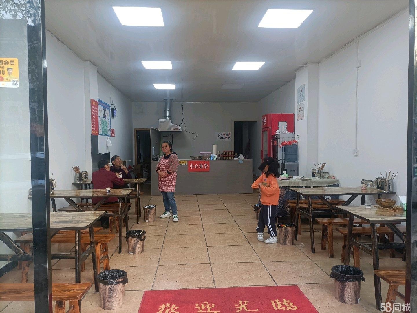 (转让)阳光雅苑临街商铺转让,面聊