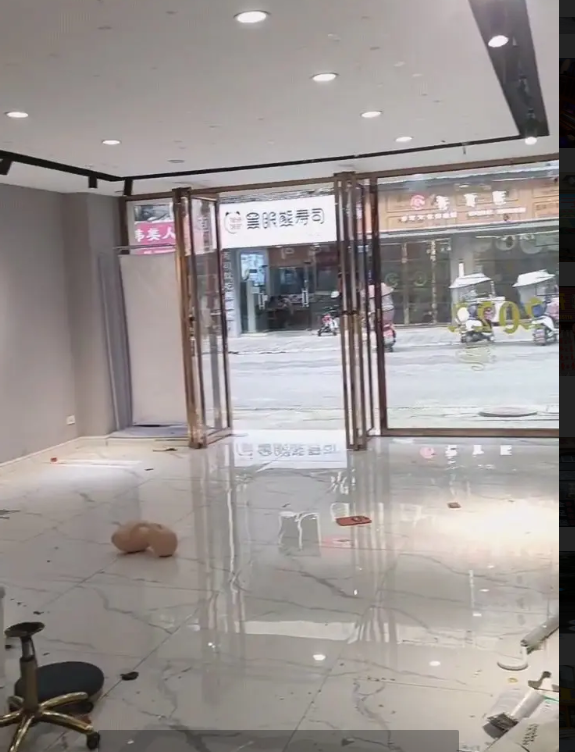(转让)门面空转,改行了忍痛割爱，价格可小议