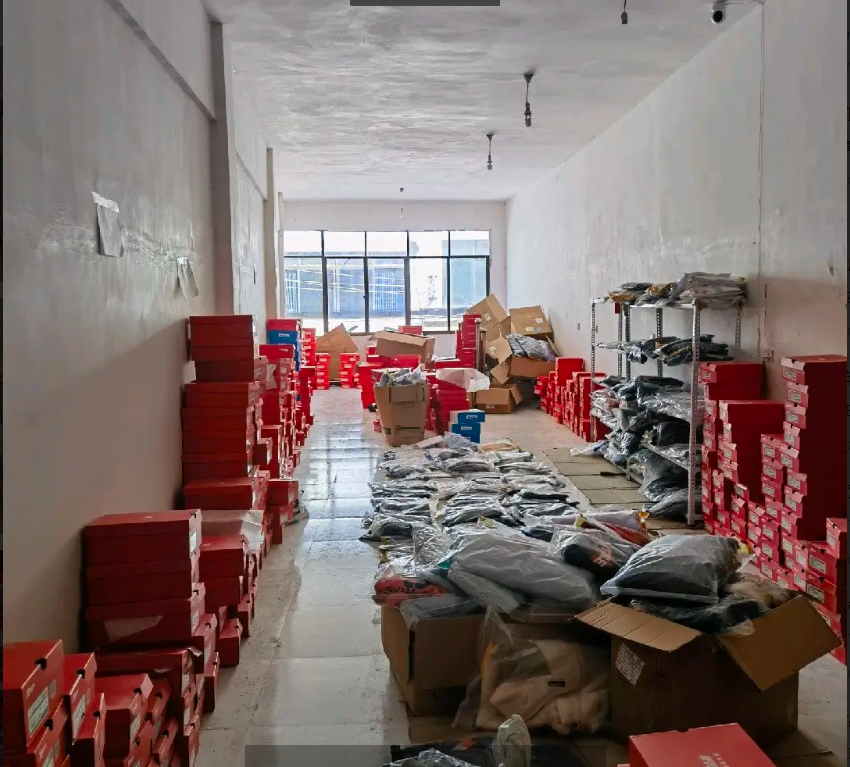 (转让)特步带经营权货品转让