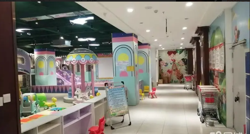 (转让)超市急转，人流量大，附件小区成熟，背靠校园