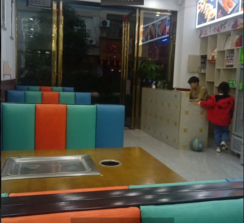 (转让)门面在天豪大酒店对面九三鸭霸王挨着