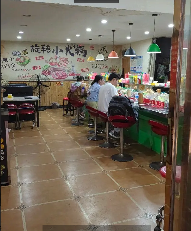 (转让)重百商场后门地理位置非常好