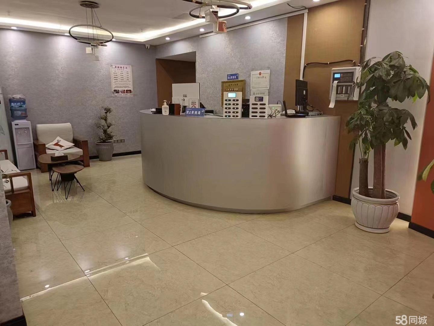 (转让)临街,生意稳定,目前正在营业,直接给我打电话不要去店里。