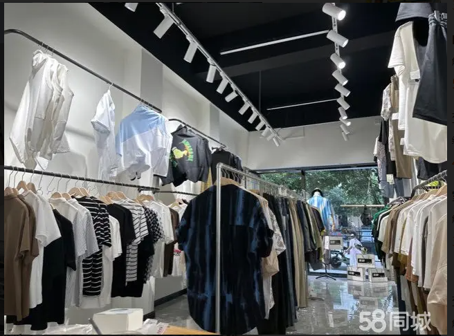 (转让)潮牌男装店铺整体转让