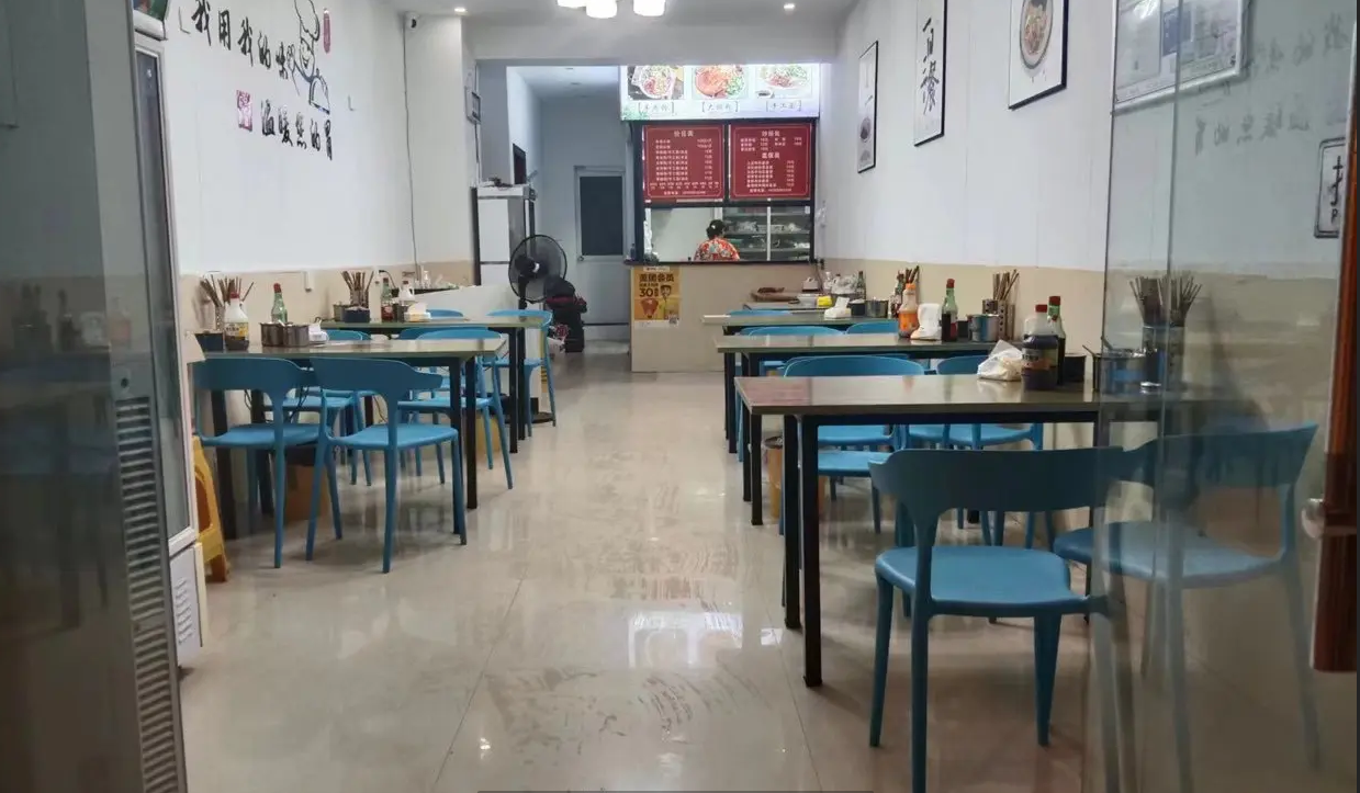 (转让)罗家坝罗聘荞饭旁旺铺转让