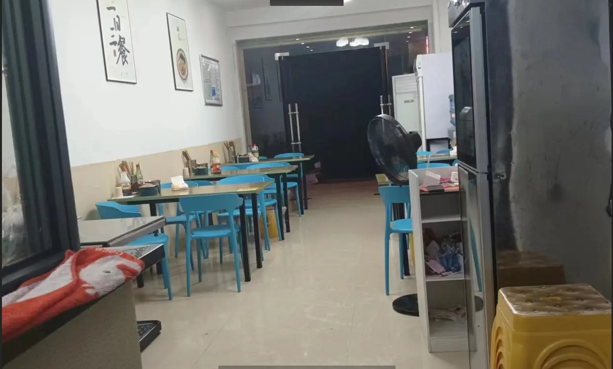 (转让)罗家坝罗聘荞饭旁旺铺转让
