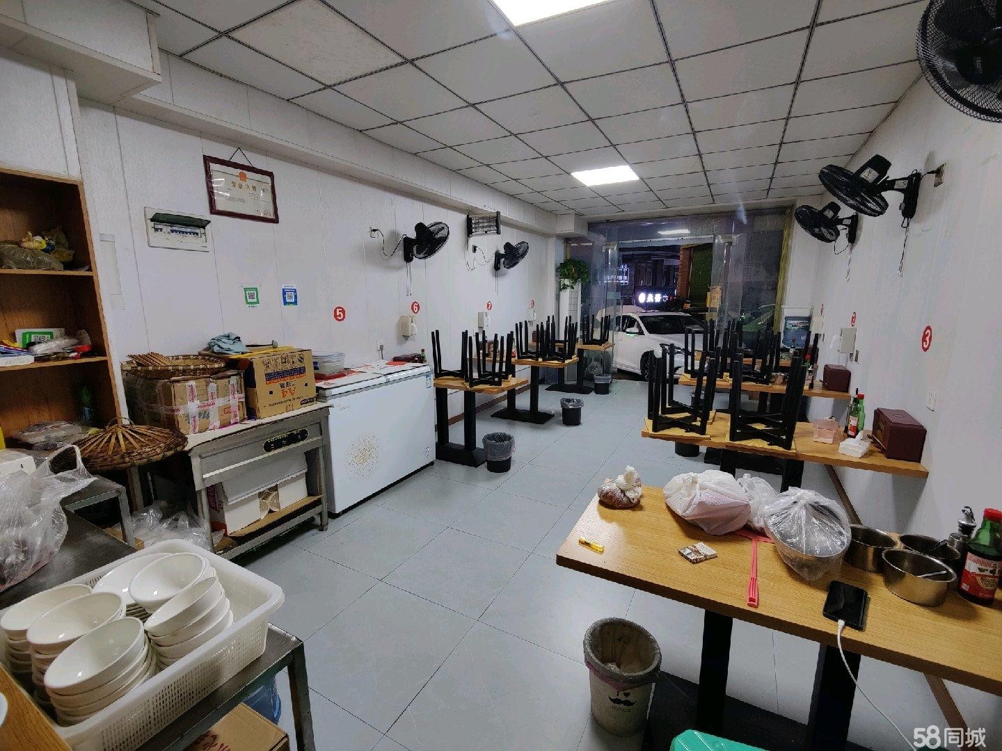(转让)旺铺转让,位于姜家寨太子家居路口上行50米花溪牛肉粉店