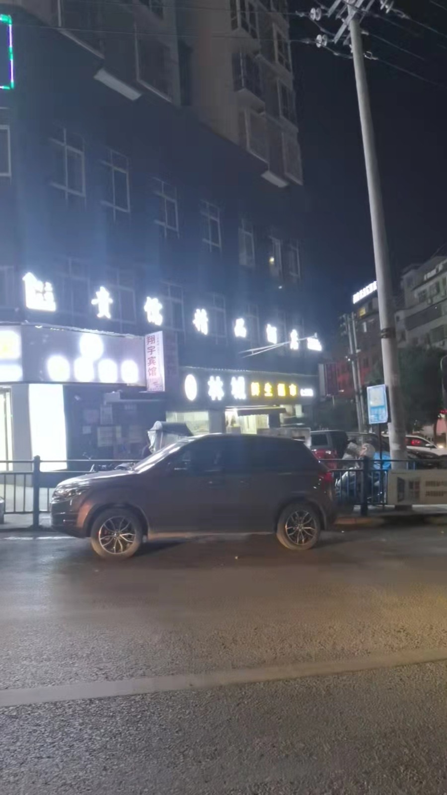 茅台医院旁边大型酒店经营中转让 