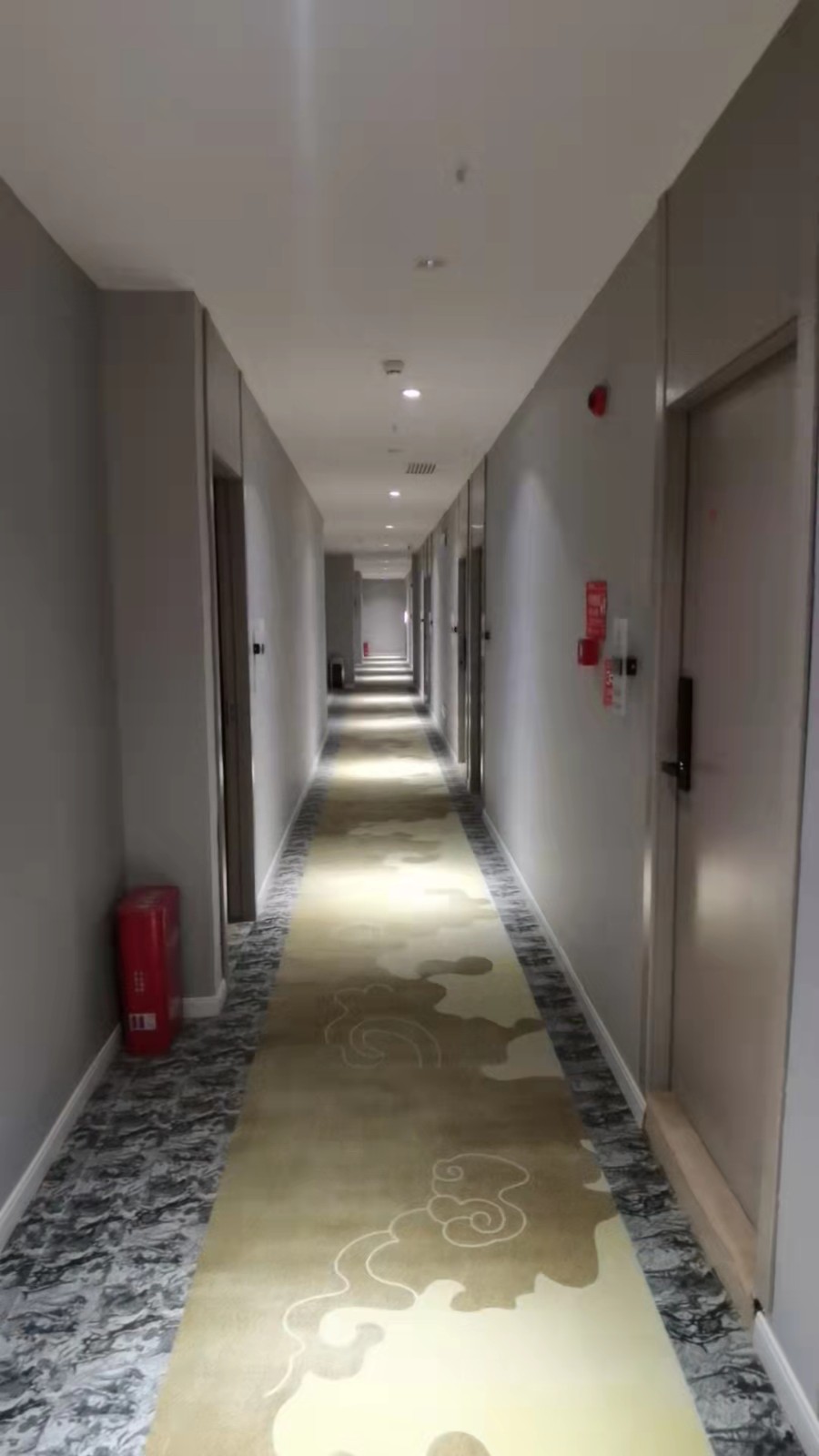 茅台医院旁边大型酒店经营中转让 