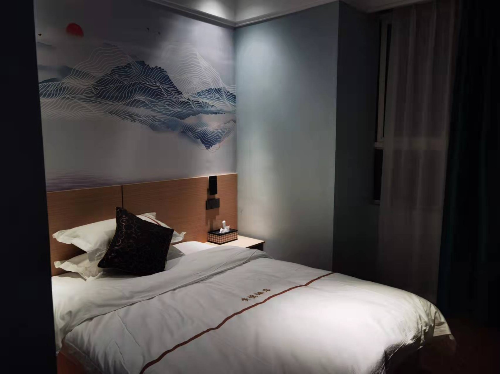 茅台医院旁边大型酒店经营中转让 