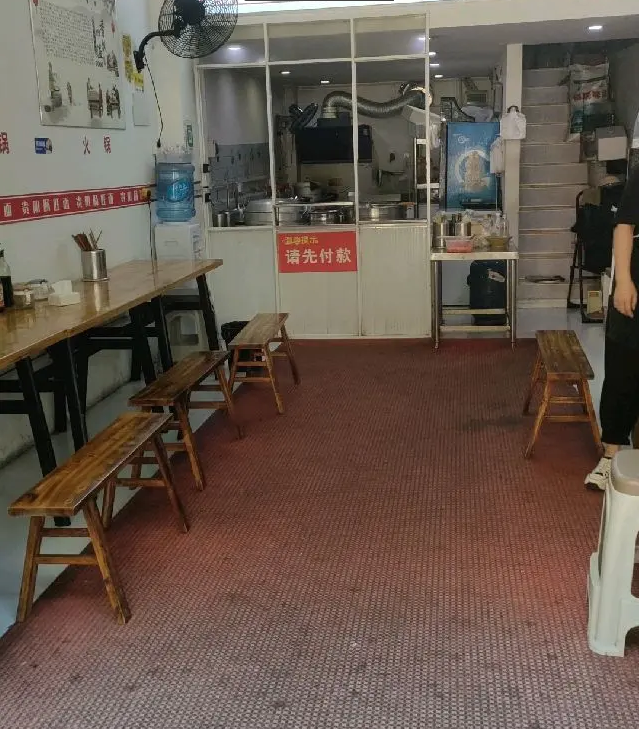 (转让)万里路市医院旺铺转让，先到先得