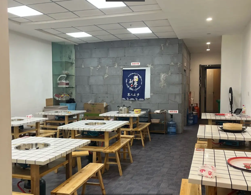 (转让)有回头客重庆火锅带设备教技术转让南京路驾校旁阳光绿岛临街门面