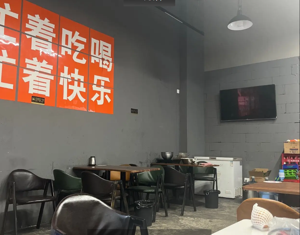 (转让)东欣彩虹城临街门面可外摆