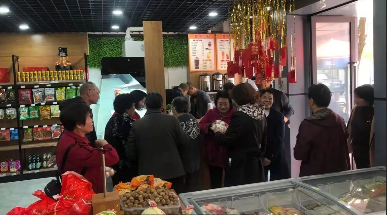 (转让)当街门面3三间，有夹层，独立厕所厨房