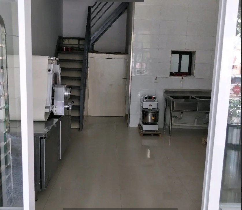 (转让)大学城二号路蛋糕店转让