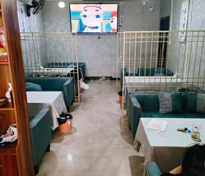 (转让)社区房源，居民生活区，合体两套房面积
