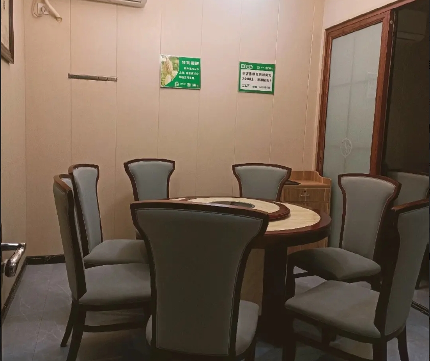 (转让)营业中餐饮店辅转让位置好