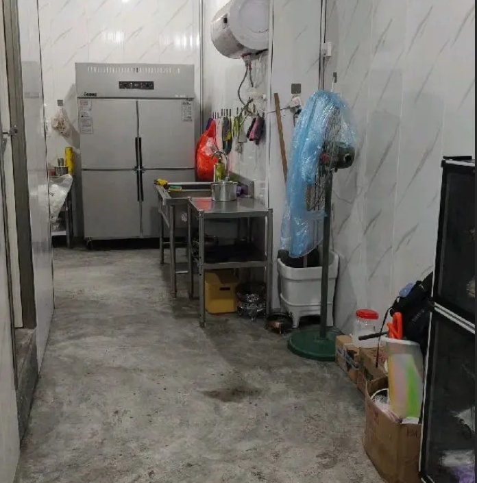 (转让)临街门面，宵夜- -条街。