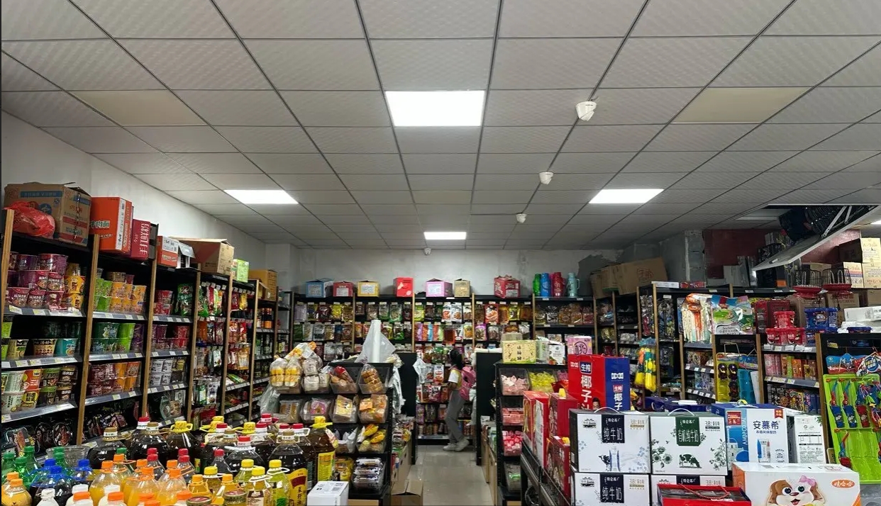 (转让)为明生活超市本人因身体原因，需转让此店铺，货物全转