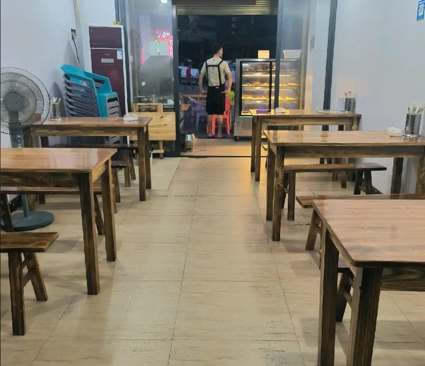 (转让)营业中旺铺转让，个人有工作调动，急转