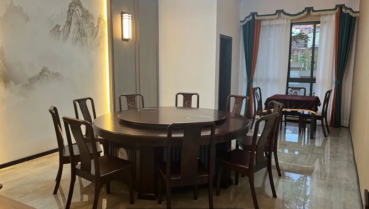 (转让)门店位于苏州路汇福星城对面
