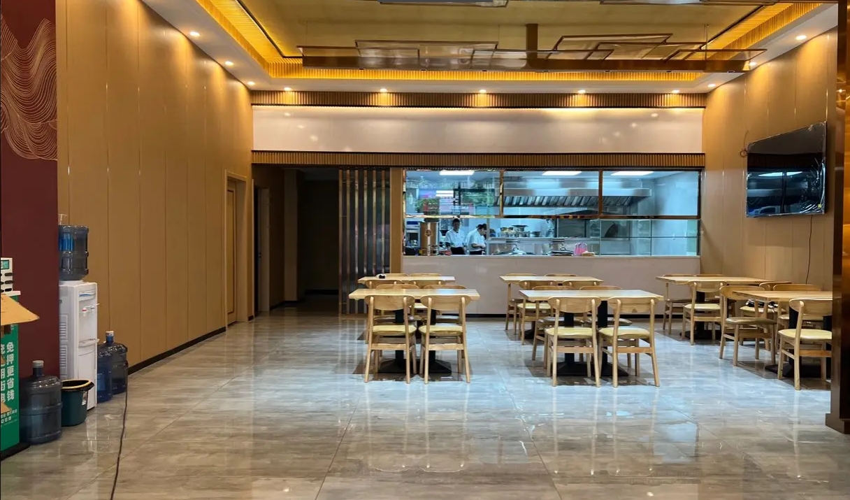 (转让)门店位于苏州路汇福星城对面