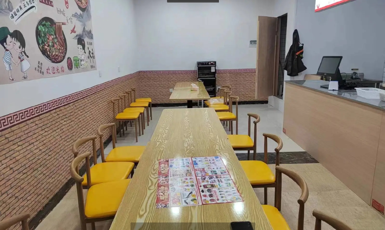 (转让)位于苗圃社区，东城小区，红谷超市出口