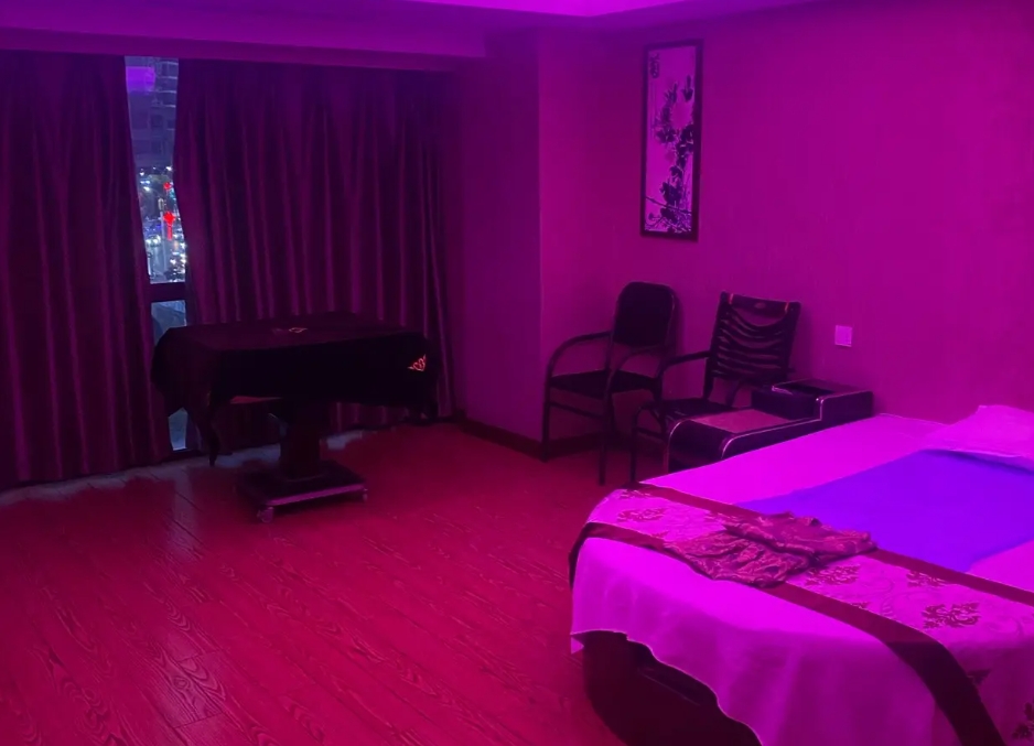(转让)营业中转让，包含3个月房租。接手可经营