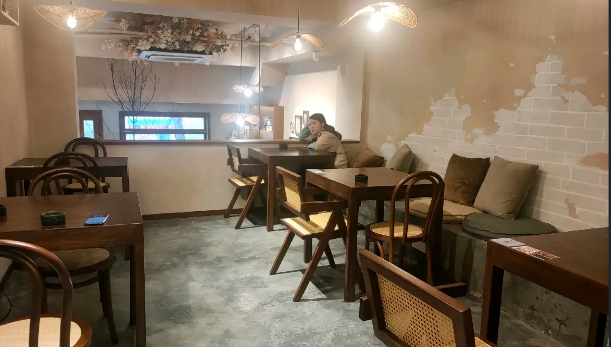 (转让)经营中店铺转让,接手即可经营， 技术也可免费教