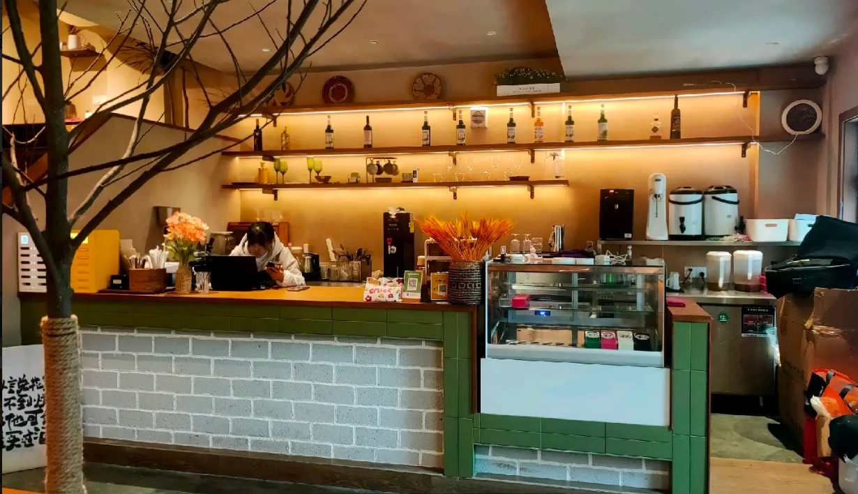 (转让)经营中店铺转让,接手即可经营， 技术也可免费教