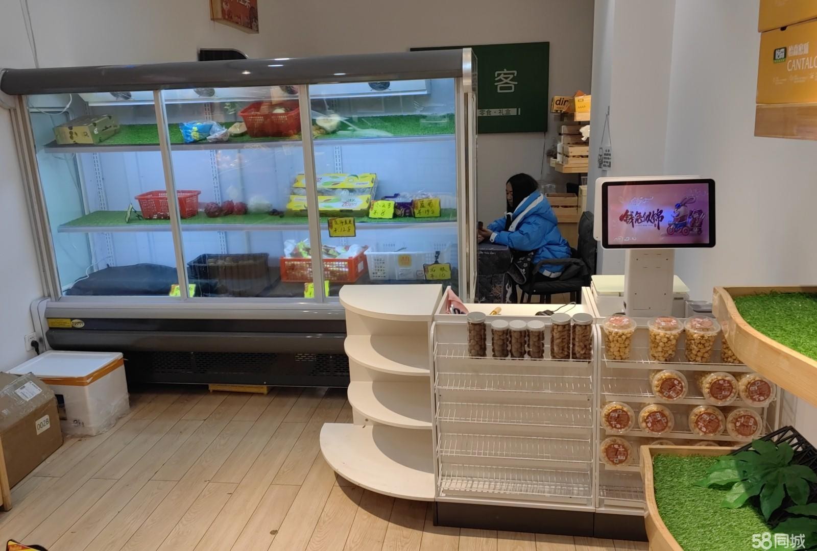 (转让)宁波路临街水果店云中酒家正对面