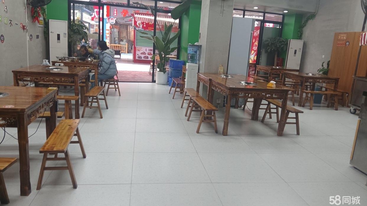(转让)吾悦广场步行街中段地摊火锅低价转让